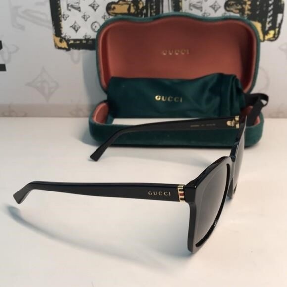 Stylish Black Sunglasses GG0459SA 001 - Picture 7 of 11